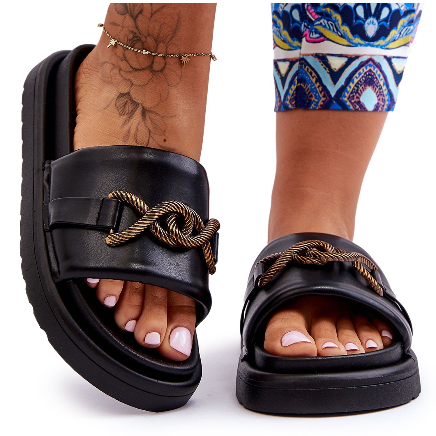 Damskie Klapki Z Ozdobą Czarne Verso