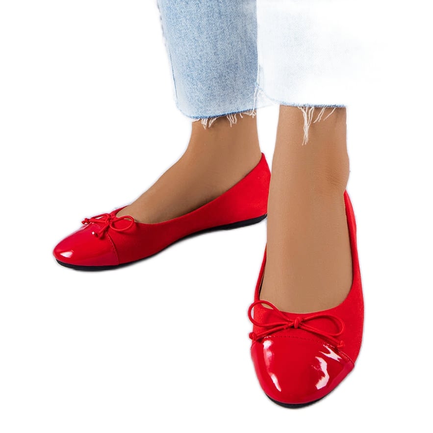 Czerwone lakierowane balerinki Simard
