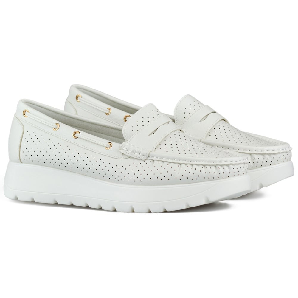 Komfortowe ażurowe białe mokasyny damskie skórzana wkładka