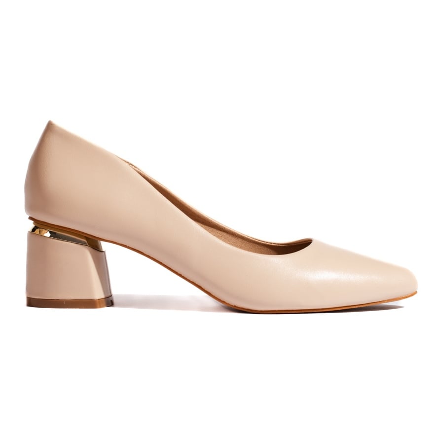 Beżowe czółenka na obcasie beżowy