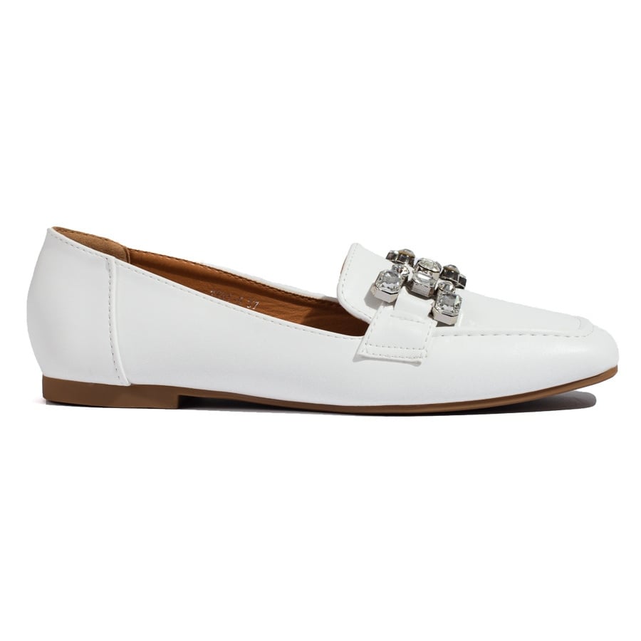 Białe mokasyny damskie z ozdobą Shelovet