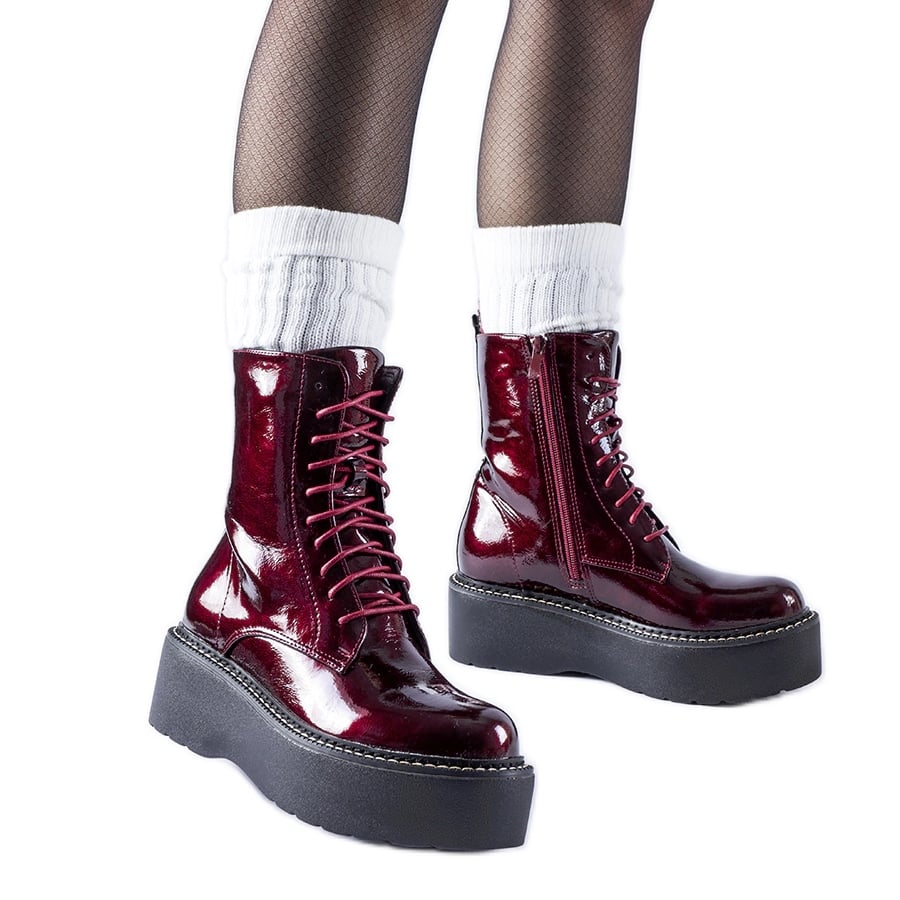 Bordowe lakierowane workery na platformie Leos czerwone