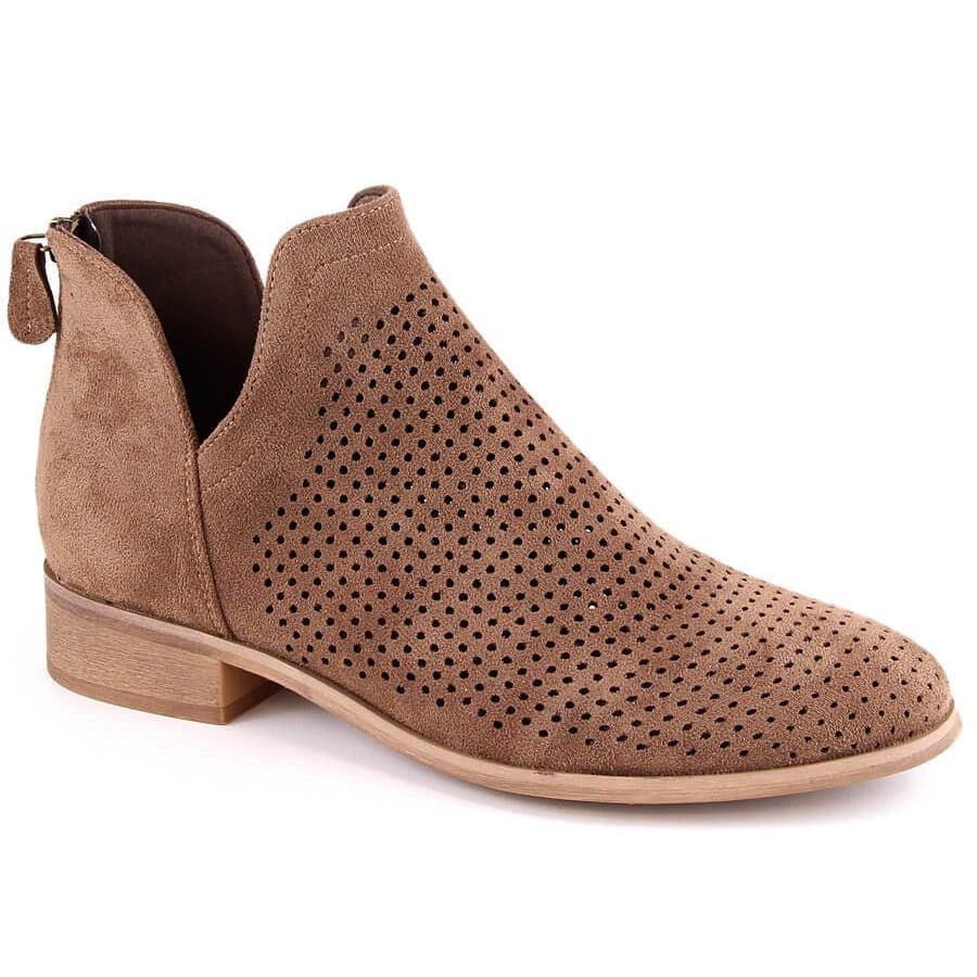 Zamszowe botki damskie na niskim obcasie ażurowe brązowe Potocki SZ12307