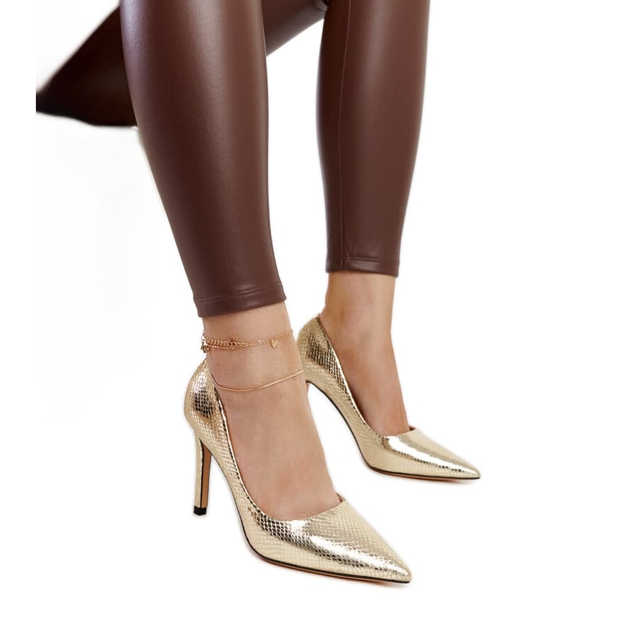 Złote lakierowane szpilki Wines złoty