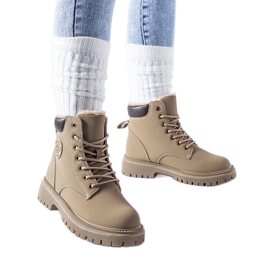 Brązowe ocieplane trapery Medole