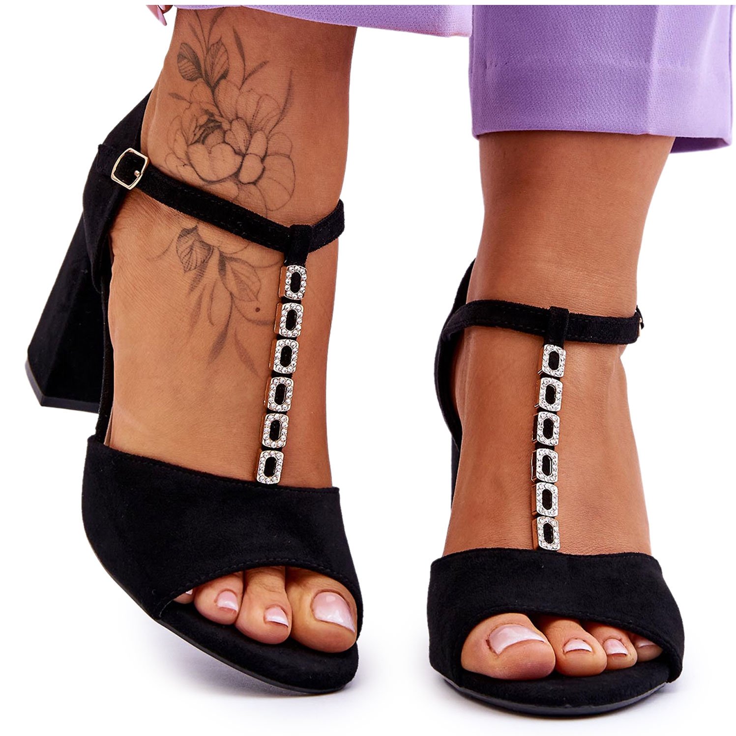 Vinceza Zamszowe Sandały Na Obcasie Z Cyrkoniami Czarne Aniya