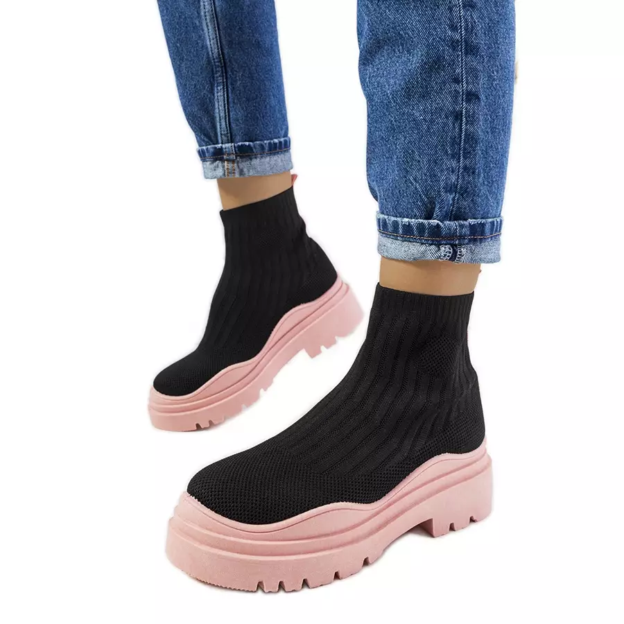 Czarno różowe wysokie sneakersy Marks czarne