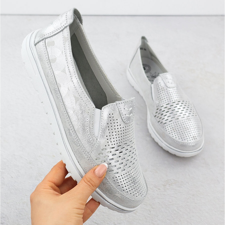 Skórzane półbuty damskie ażurowe srebrne eVento 1653 srebrny