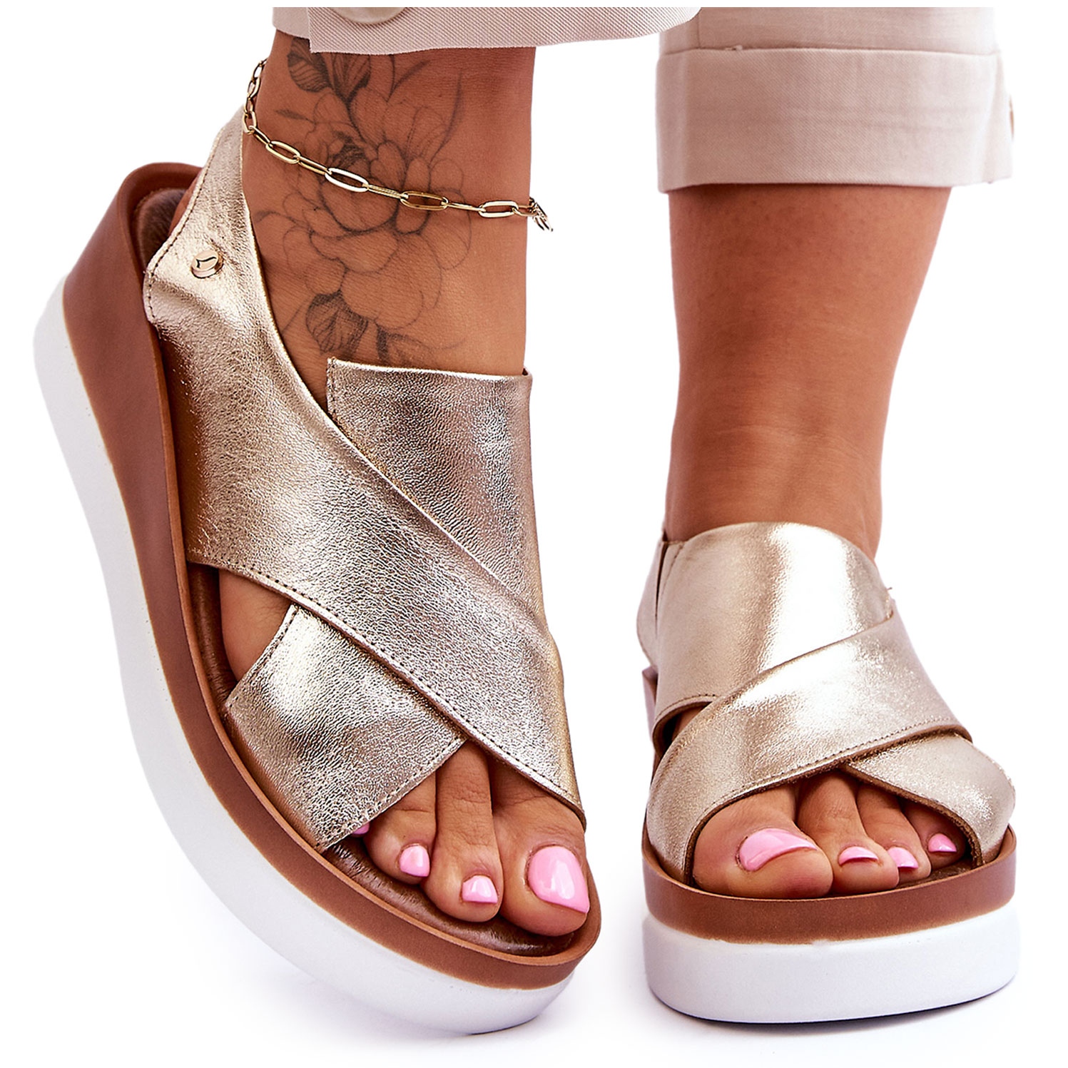 Lemar Skórzane Sandały Na Koturnie Złote Morgan złoty