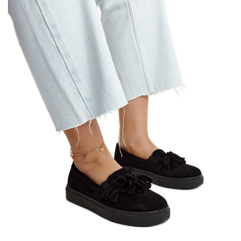 Czarne półbuty z chwostami Adaldrida