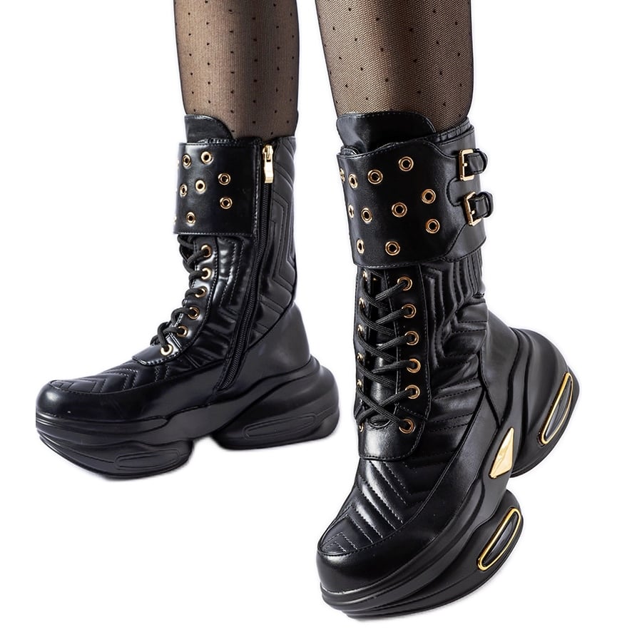 Inna Czarne botki zdobione pikowaniem Veronese