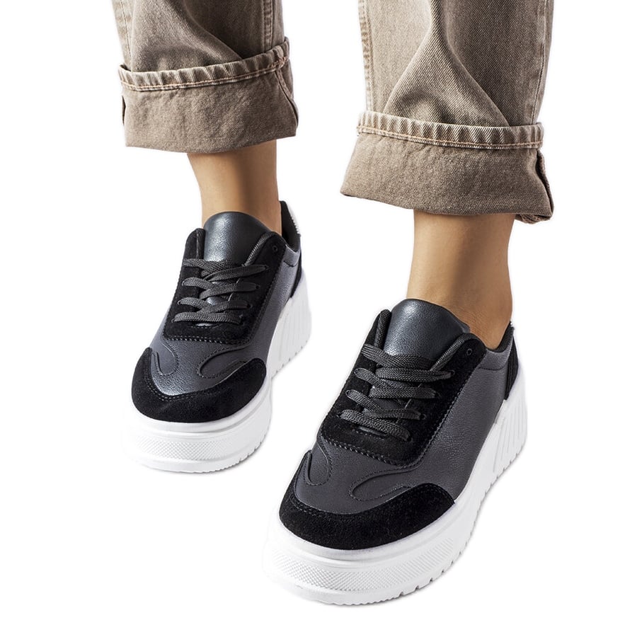 Inna Czarne sneakersy na grubej platformie Seluci