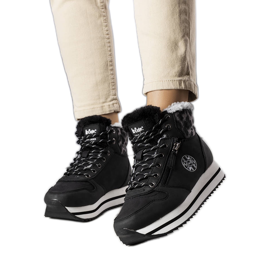 Czarne ocieplane botki LCJ-22-31-1448L Lee Cooper