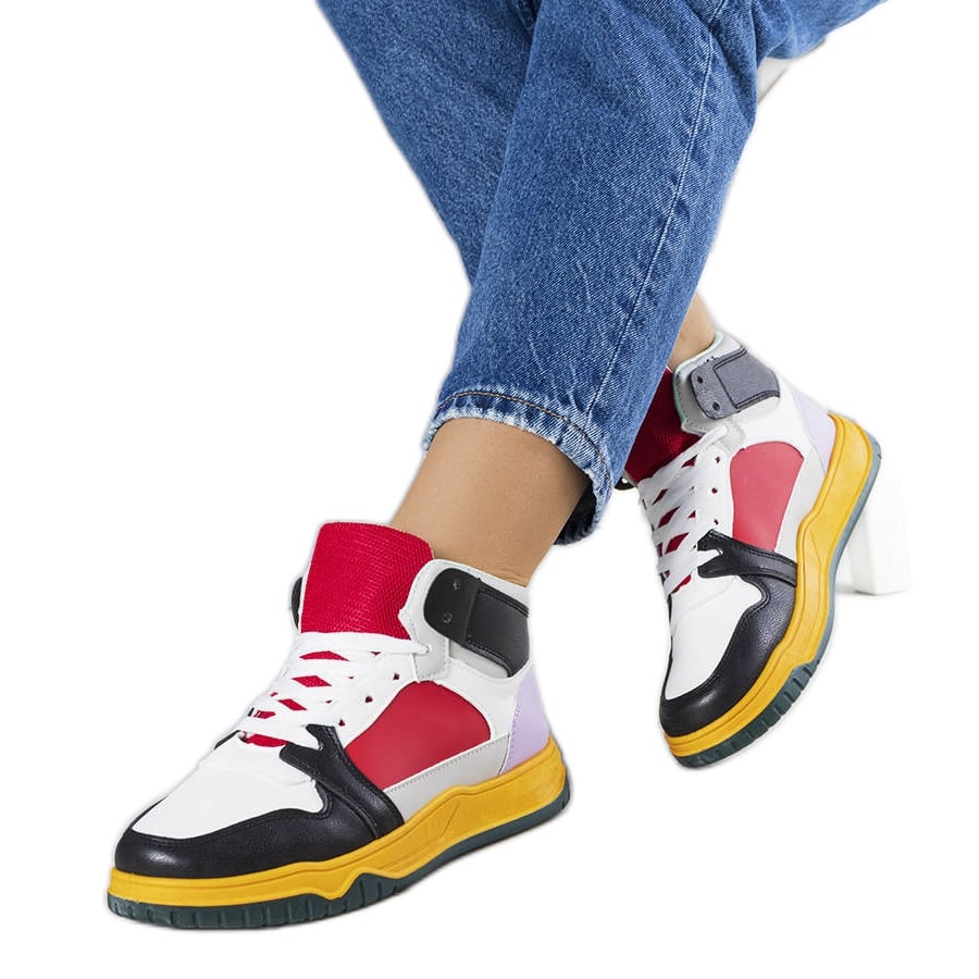 Czarno-czerwone sneakersy za kostkę Elizabeth białe