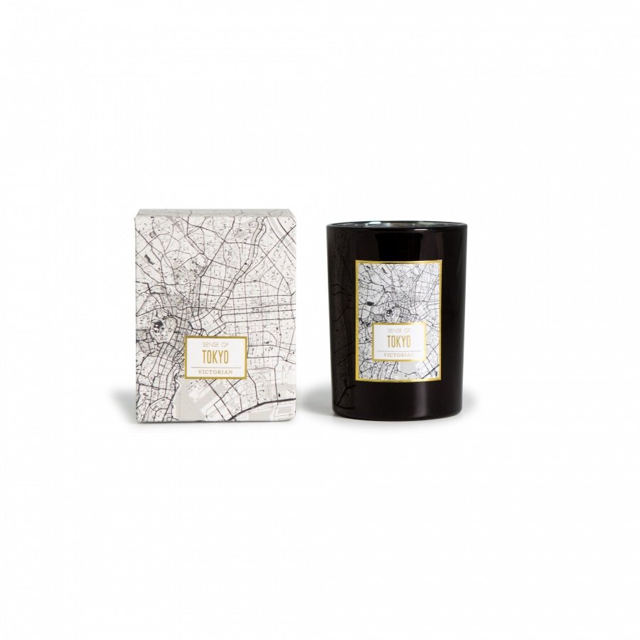 świeca zapachowa Tokyo: herbata ziołowa, do 45 godzin, śred. 8 x 10,5 cm