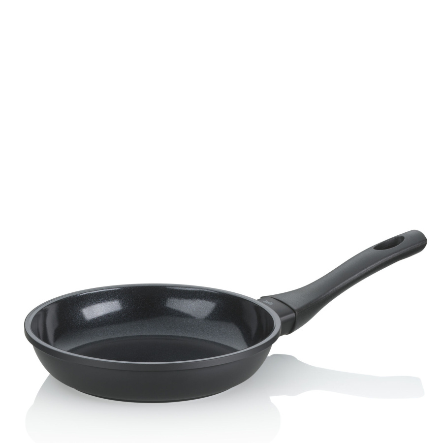 Patelnia z ceramiczną powłoką nieprzywierającą, śred. 20 cm