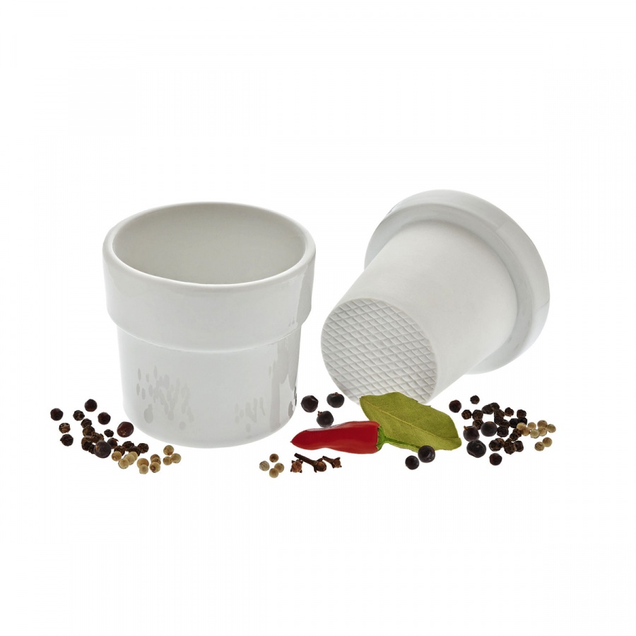 porcelany tłuczek do przypraw, śred. 8,5x9 cm