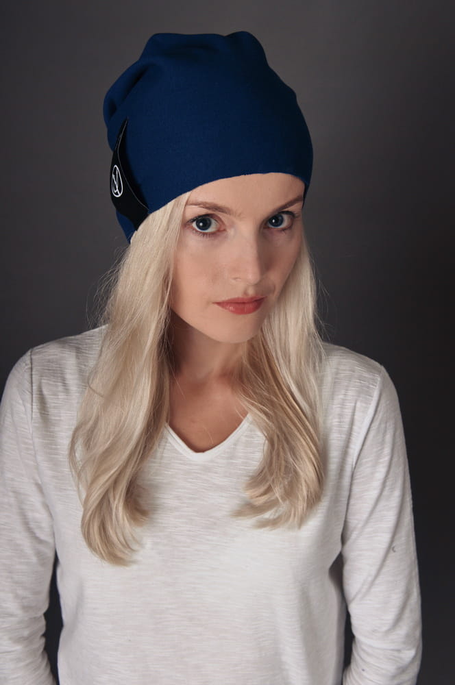 Czapka Hultajka granatowa damska