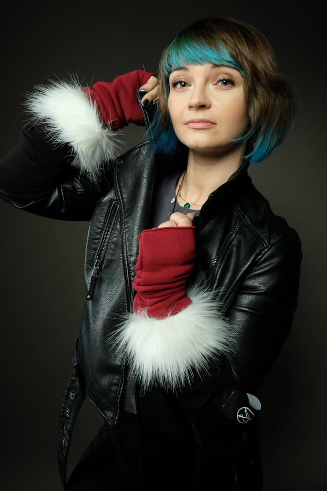 Rękawiczki Łotrzyce bordo z białym futrem