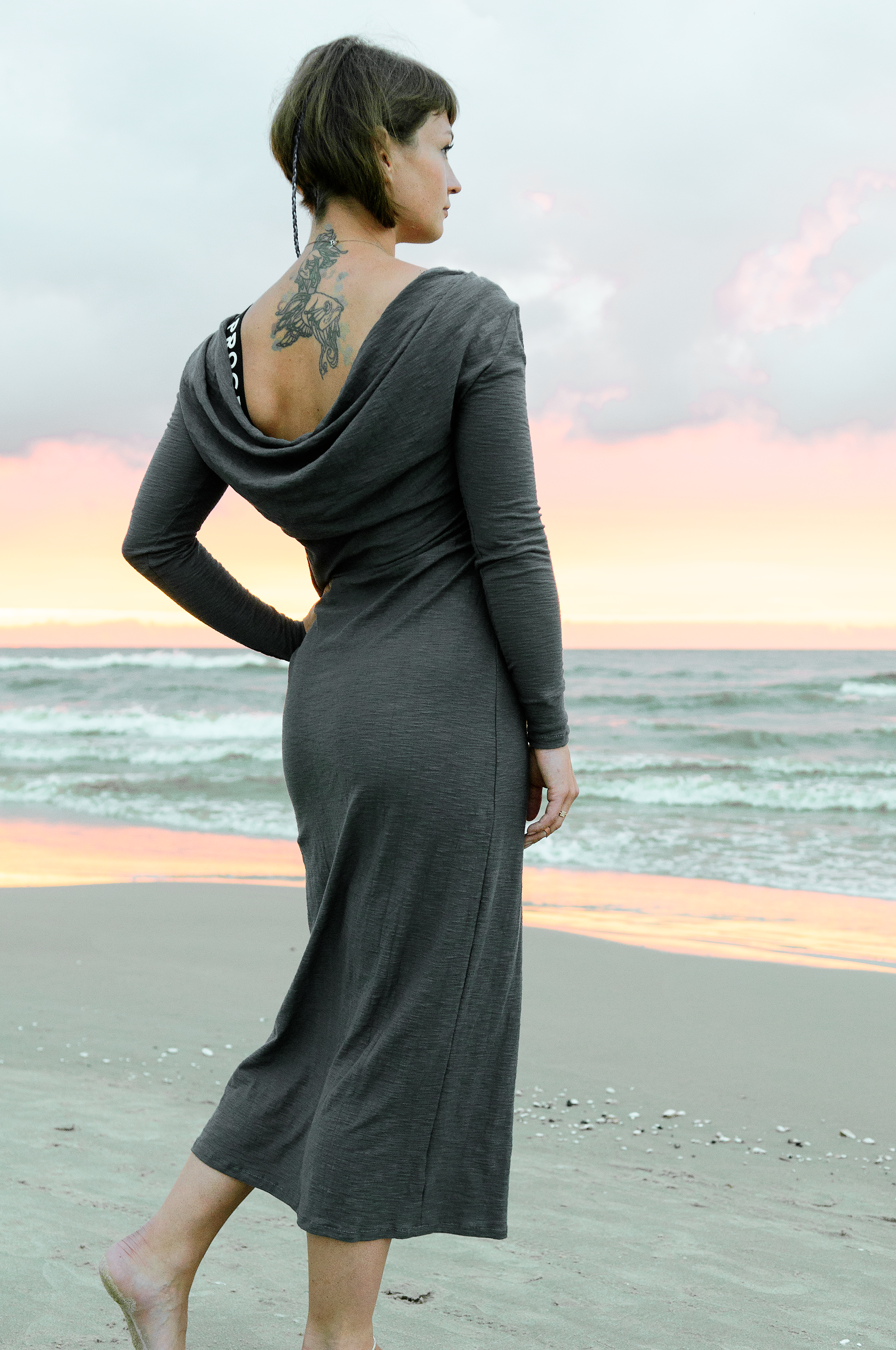 Długa Sukienka GŁĘBOKA WODA grafit