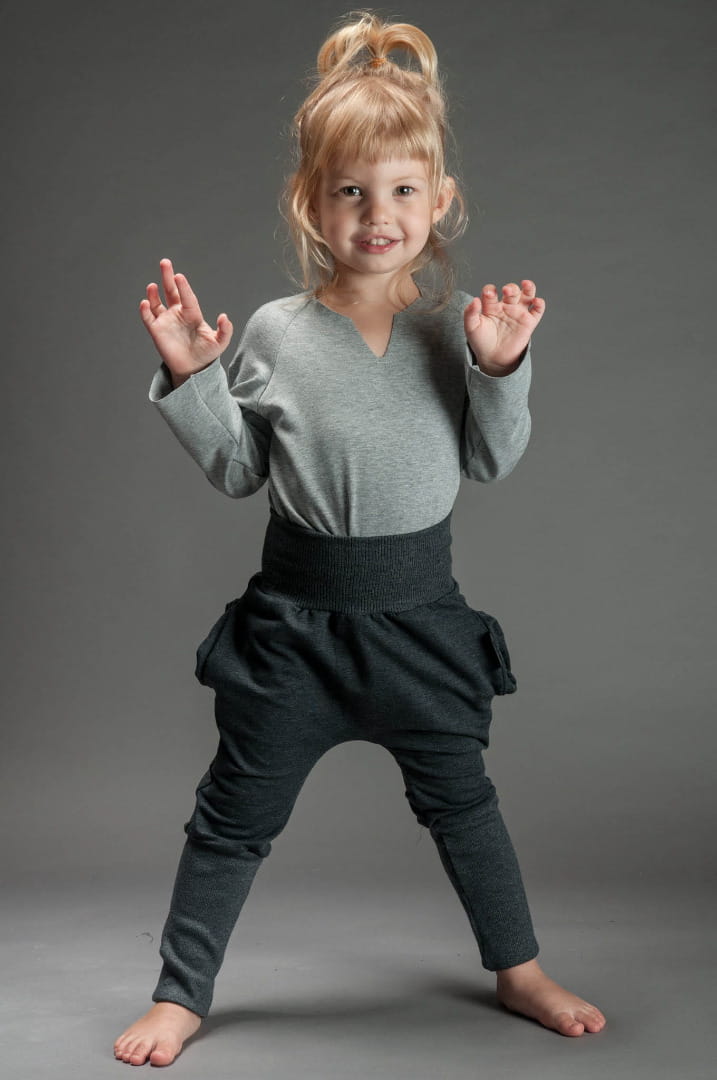 Spodnie wąskie z kieszeniami dziecięce ciemnoszare