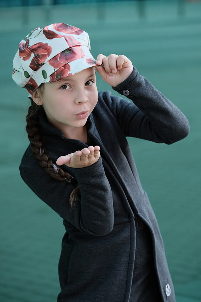 Kaszkiet dziecięcy w maki