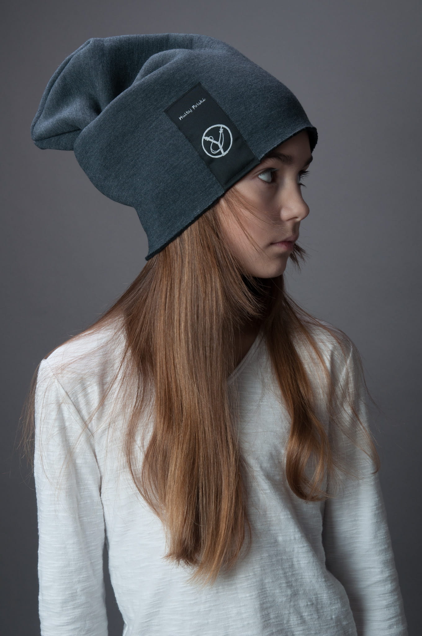 Czapka Hultajka ciepłoszara ciemna dziecięca