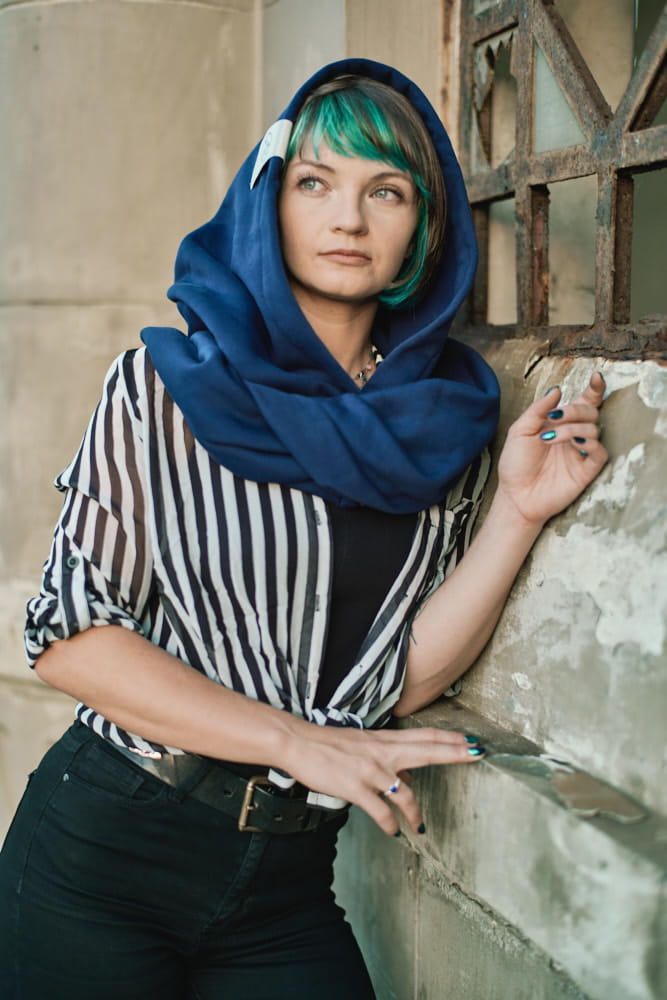 Kaptur odblaskowy granatowy damski