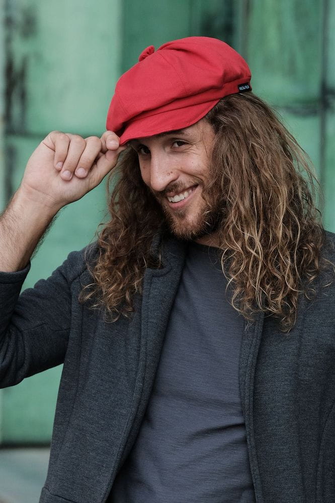 Kaszkiet męski czerwony