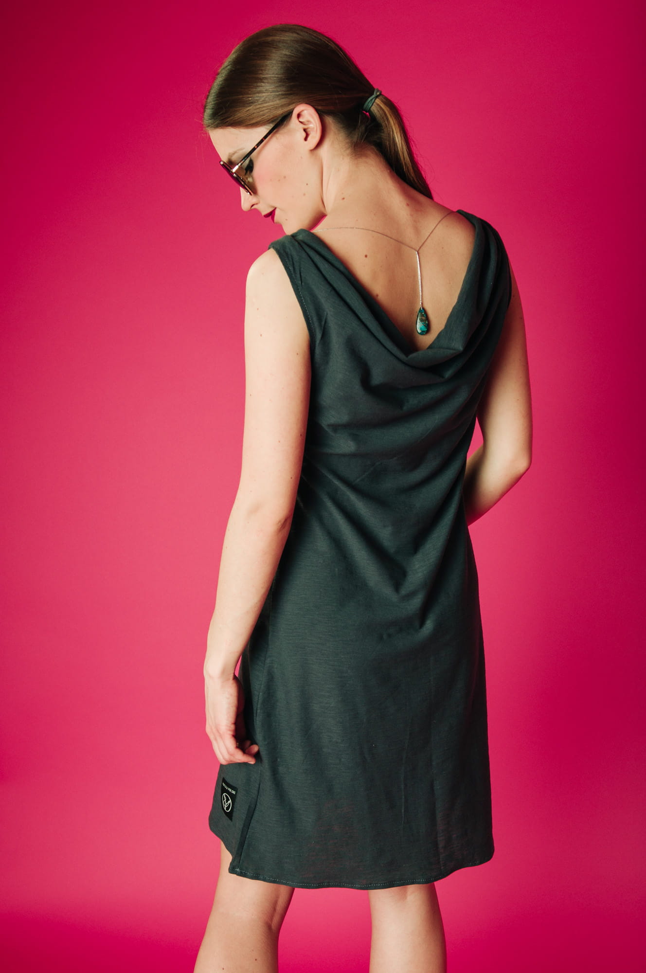 Sukienka z Kamykiem Grafit