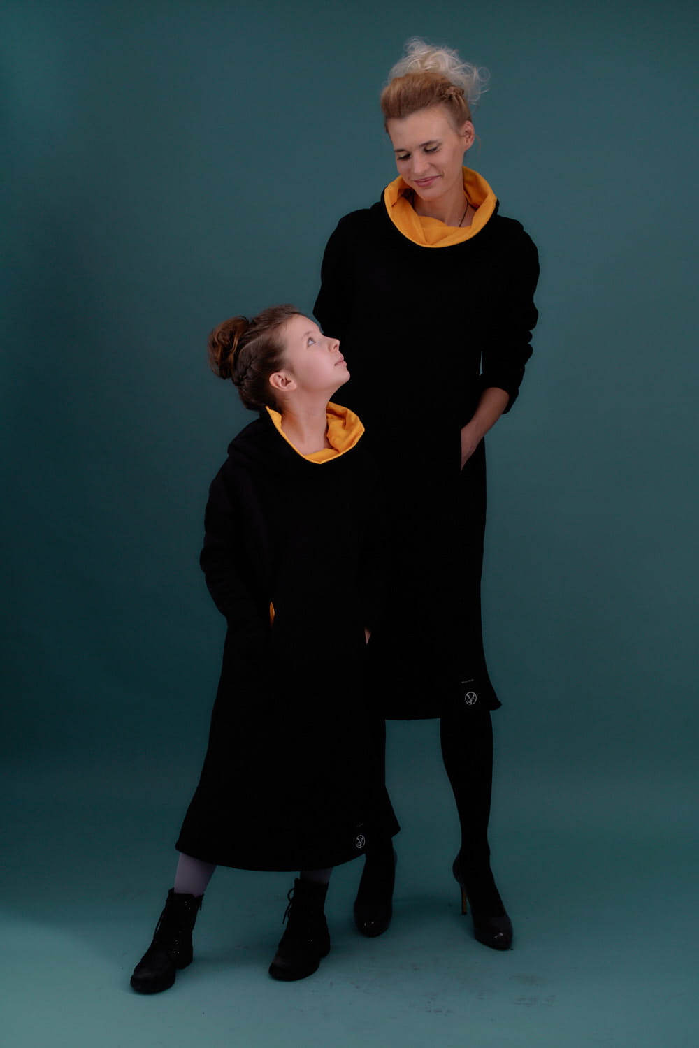 Sukienka Olga Czarna z mandarynką Komplet Mama/Dziecko (1)