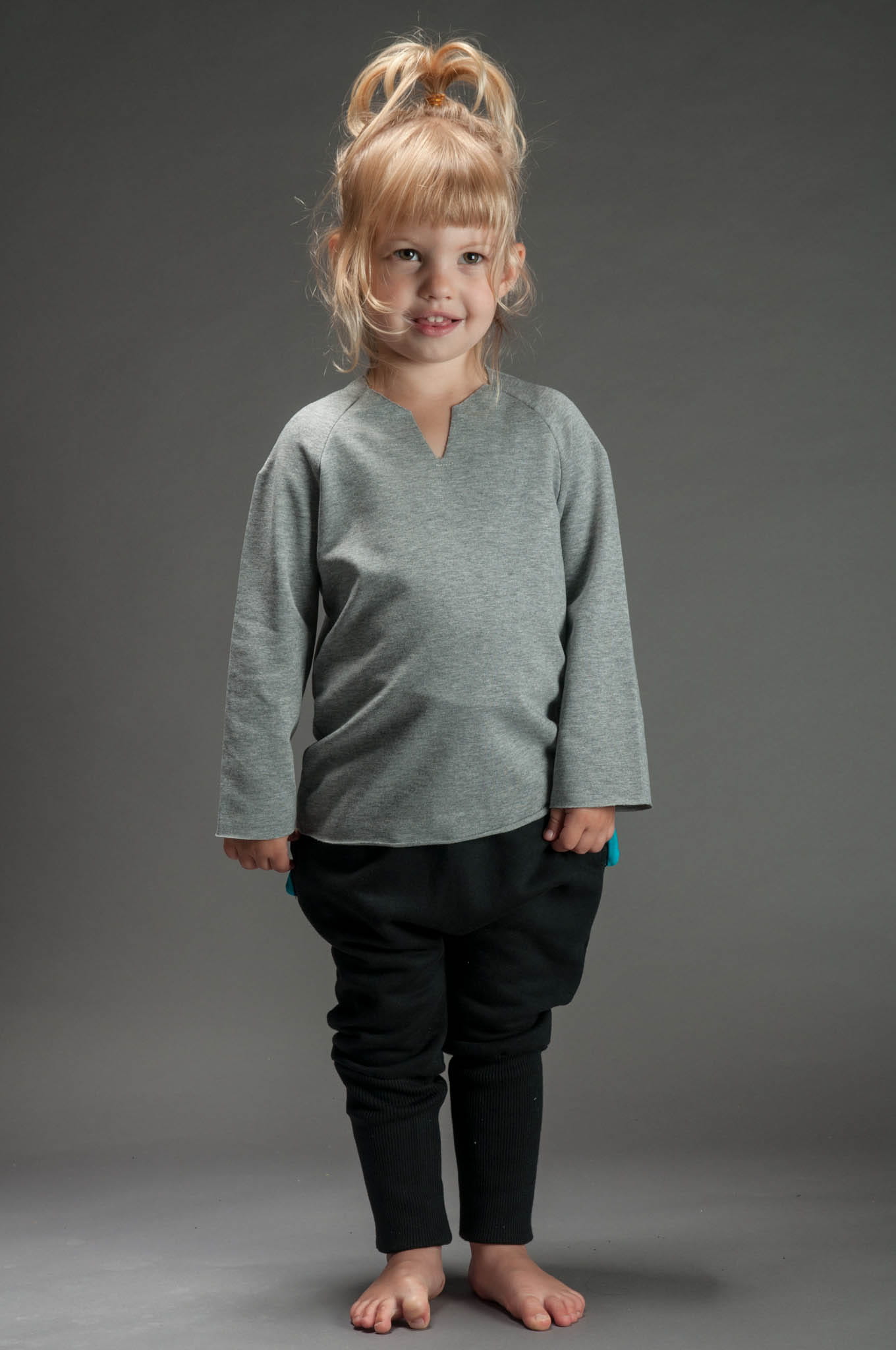 Bluzka wycięta dziecięca jasnoszara