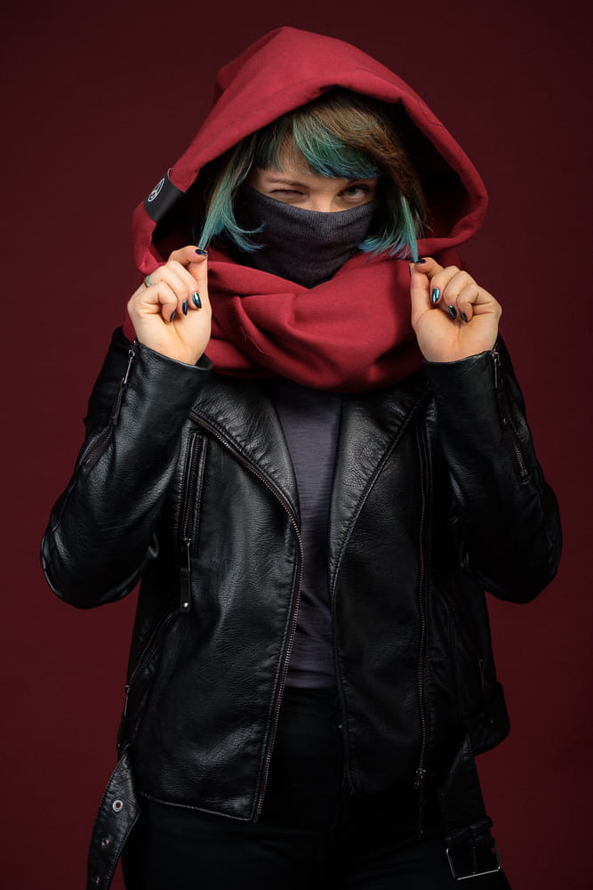 Incognito - Kaptur bordo z golfem