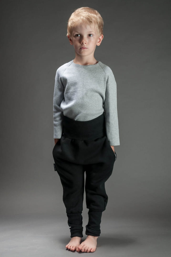 Spodnie wąskie dziecięce czarne z szarym