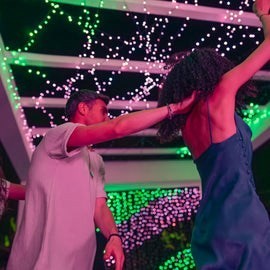 Twinkly Candies – 100 Lampki w kształcie świeczki RGB LEDs, zielony przewód, USB-C