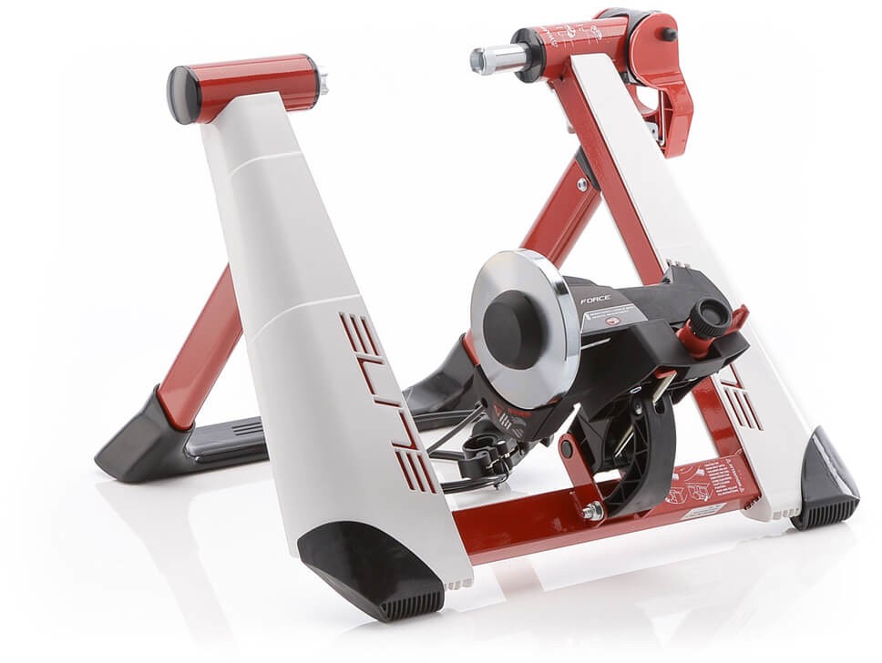 Wheel-on (mocowanie tylnego koła) Elite Trenażer Novo Force Pack - 8 poziomów oporu, Mata, Travel Block