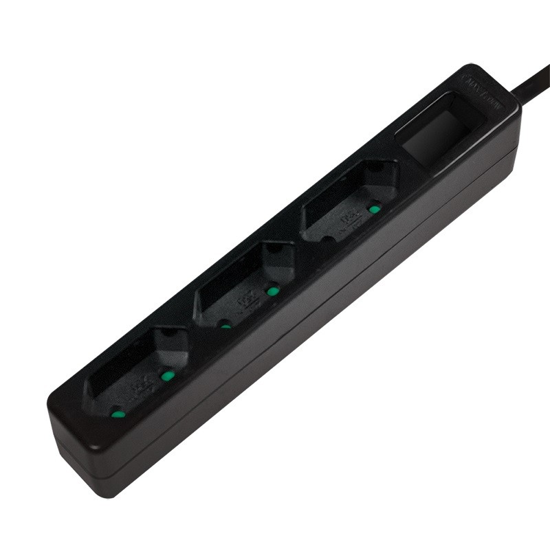 LogiLink 3 gniazda 1.5m czarna