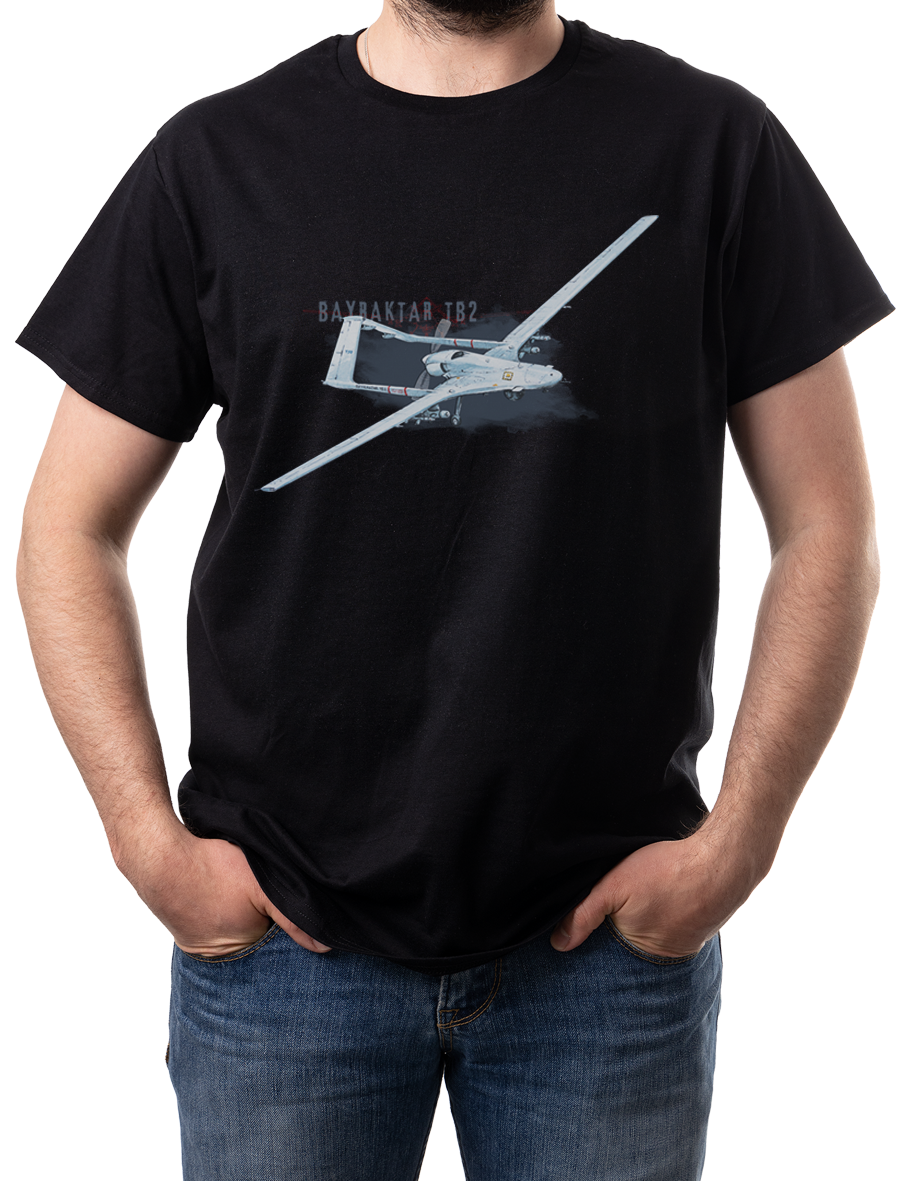 Bayraktar — koszulka (Kolor koszulki: czarny; Rozmiar: 4XL (męska); Rodzaj nadruku: Bayraktar TB2)