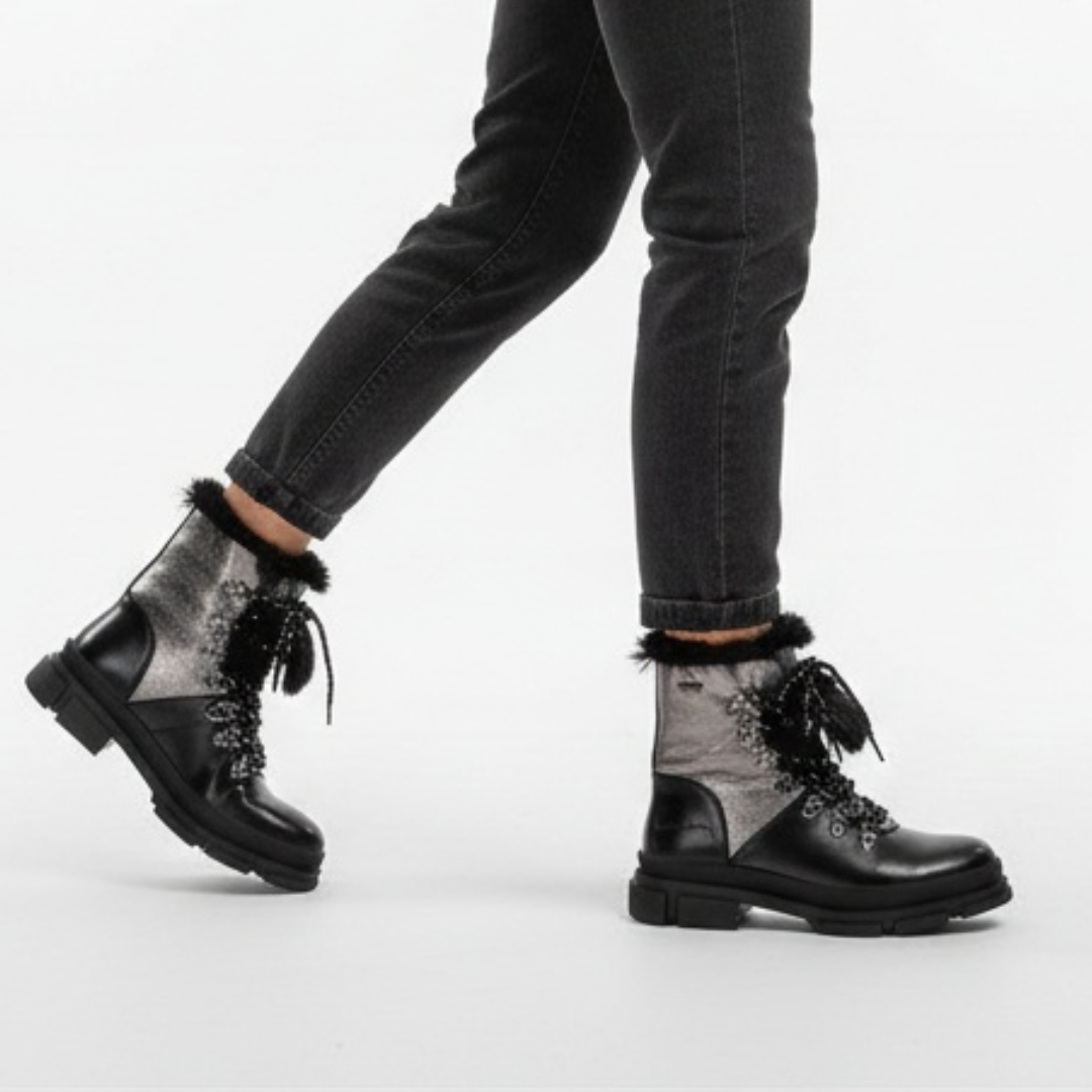 Botki damskie Cross Jeans, cholewka z łączonych materiałów o kontrastowym wykończeniu dekoracyjne sznurowanie, czarne, GG2R4028