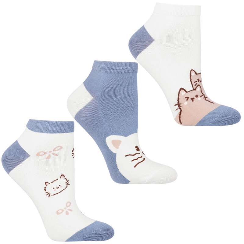 Skarpetki damskie Moraj, wysokie bawełniane w kotki i elastyczne 3 pary, białe-niebieskie, CSD240-129