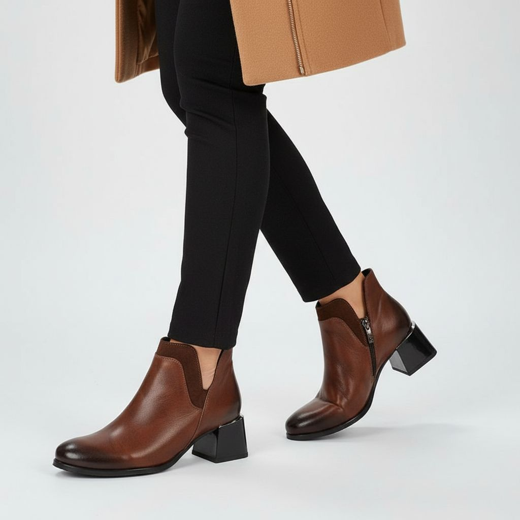 Botki damskie Armodo, na klocku skórzane eleganckie z okrągłym noskiem i na zamek, rude, 60559-S