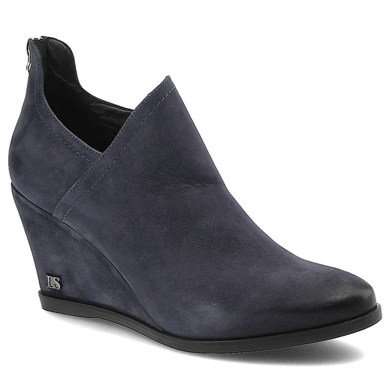 Botki damskie Libero, naturalna skóra z gładką cholewką wsuwanym fasonem oraz stabilnym koturnem o średniej wysokości, granatowe, 9660-70