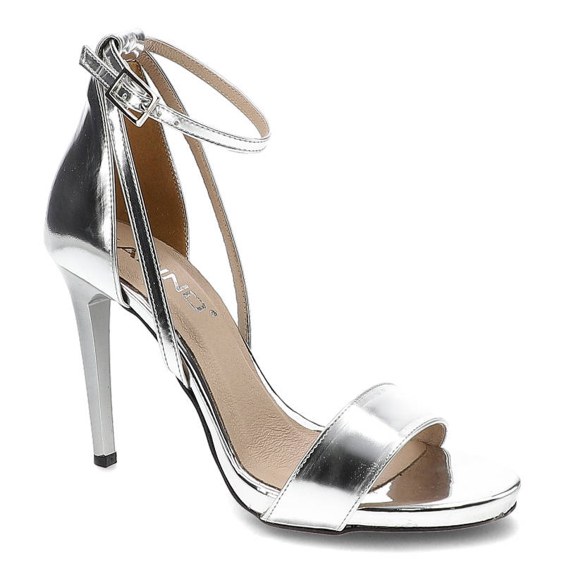 Sandały damskie Karino, naturalna skóra licowa smukły wysoki obcas podkreślający sylwetkę, srebrny lico, 4165-078-P