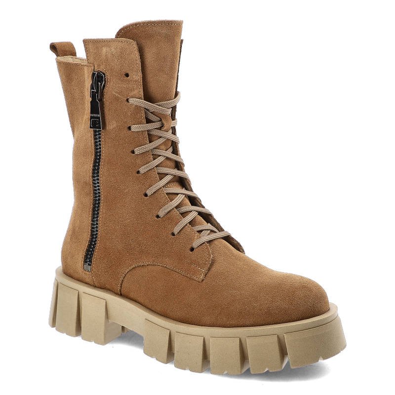 Botki damskie Lamanti, na grubej traktorowej podeszwie sznurowane z bocznym zamkiem, brązowe, 950 J 226