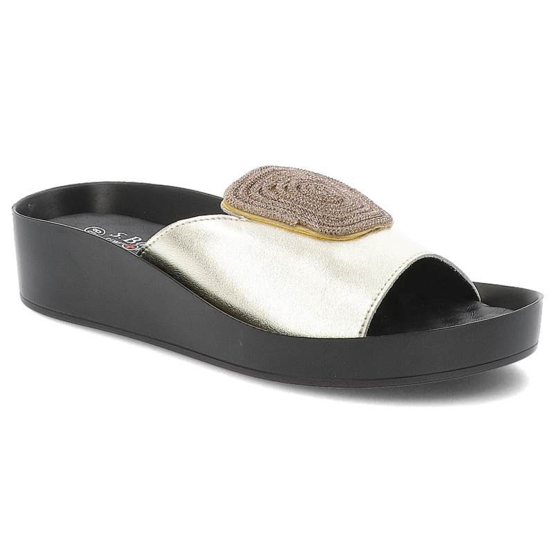 Klapki damskie S. Barski, ze skóry naturalnej z ozdobą na platformie, złote, KV51-028