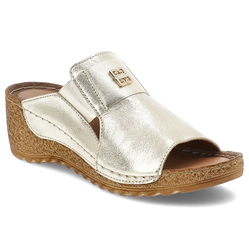 Klapki damskie Armodo, na koturnie skórzane z ozdobą z gumką wygodne i eleganckie, złote, 50109