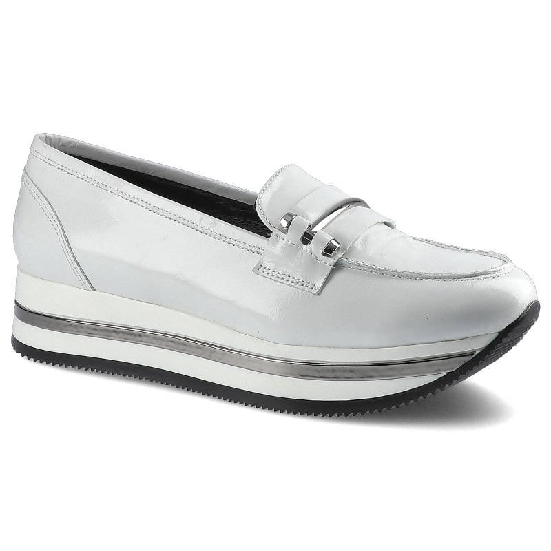 Półbuty damskie Karino, naturalna skóra licowa o lakierowanym wykończeniu w jasnym kolorze z paskiem na podbiciu oraz wielowarstwową podeszwą z kontr