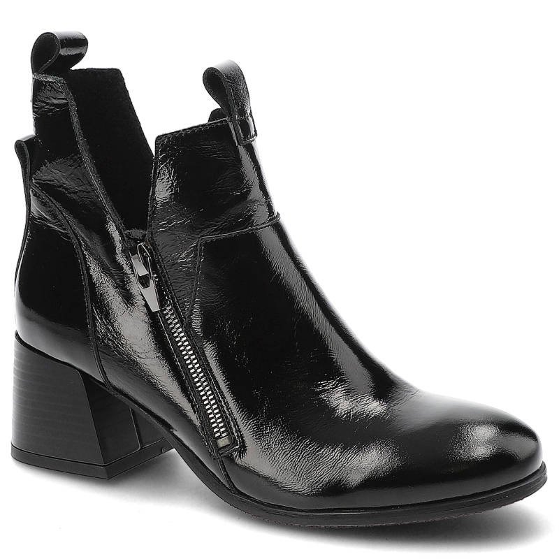 Botki damskie Lamanti, naturalna skóra lakierowana filcowa wkładka i wnętrze ocieplana konstrukcja, czarny, 850-25