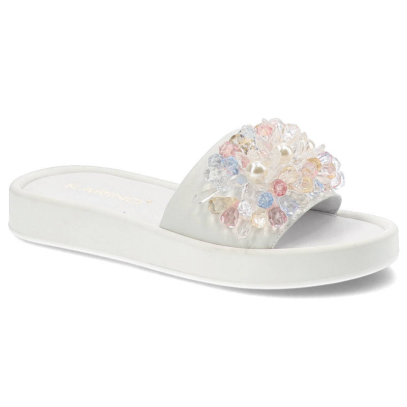 Klapki damskie Karino, cholewka ze skóry naturalnej z aplikacją z transparentnych ozdobnych elementów gładka wkładka oraz jednolita podeszwa, biały,