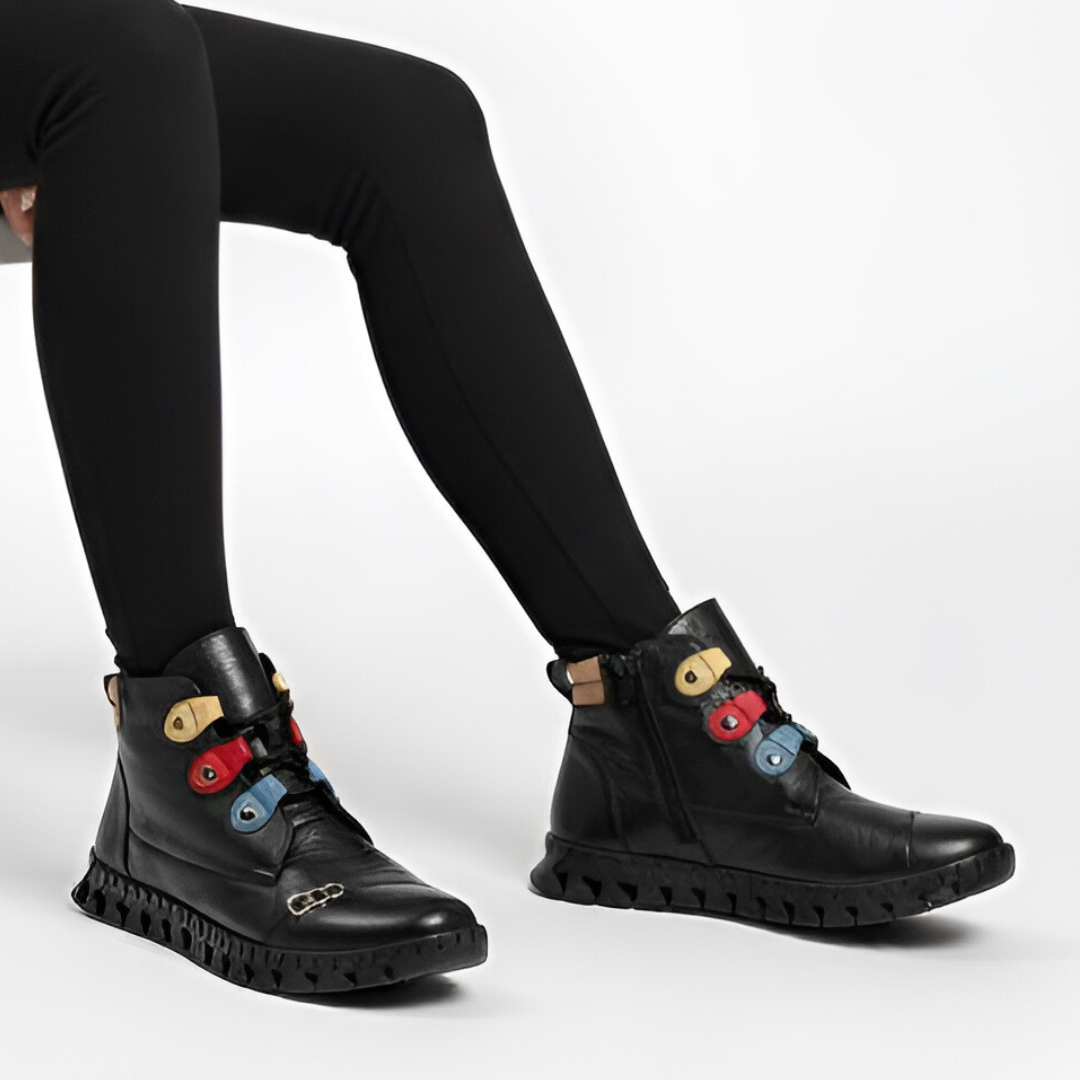 Trzewiki damskie Armodo, płaska podeszwa z tworzywa i materiałowe wnętrze, czarne, 2352